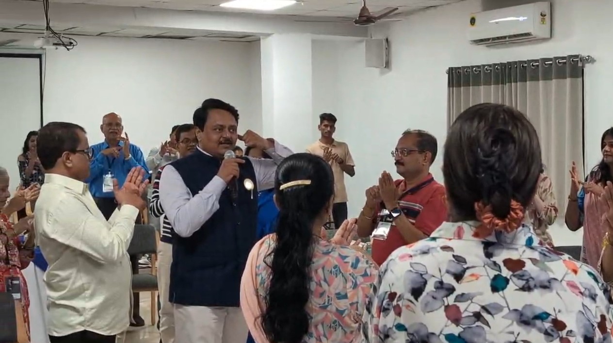 Laughter session by Mr.Makrand Tillu