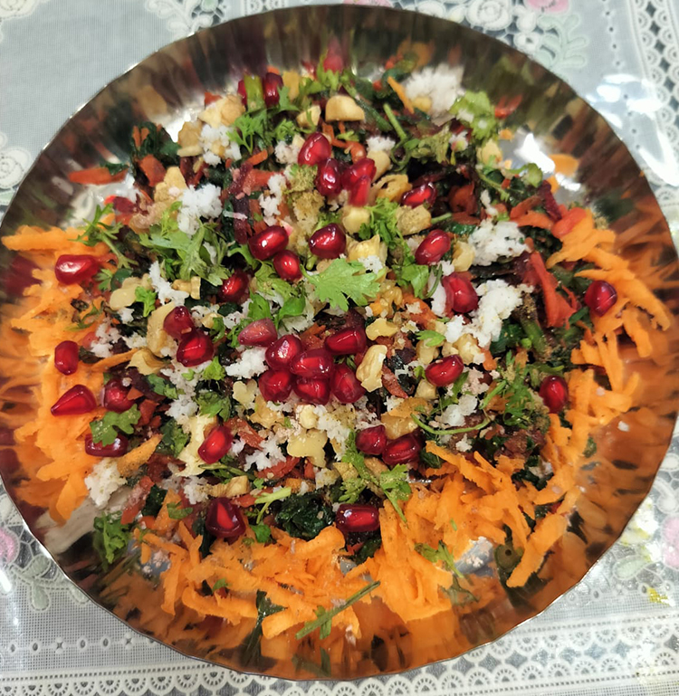 Palak Carrot Salad 