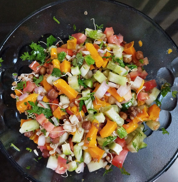  
                                Dhodki salad