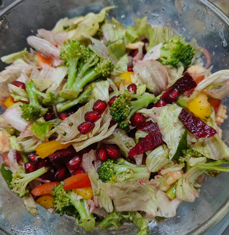 No Cucumber Carrot Tomato Salad