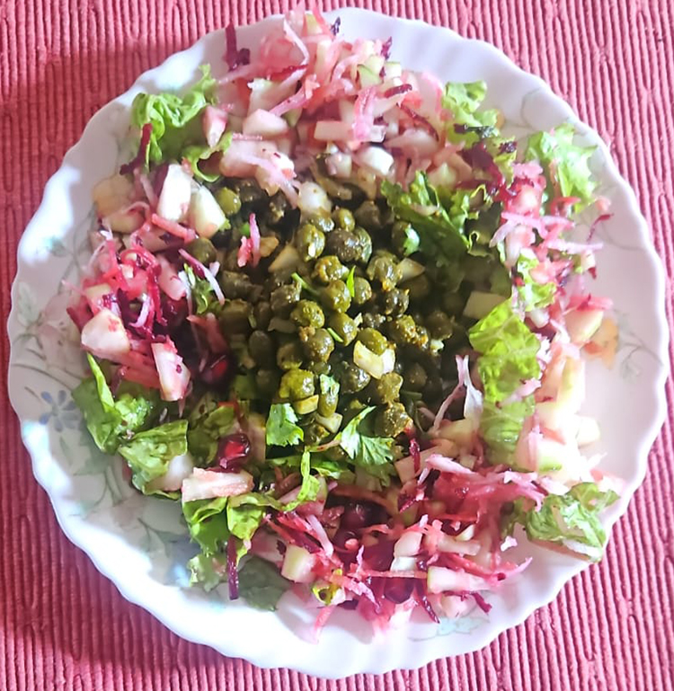  
                                Chana salad