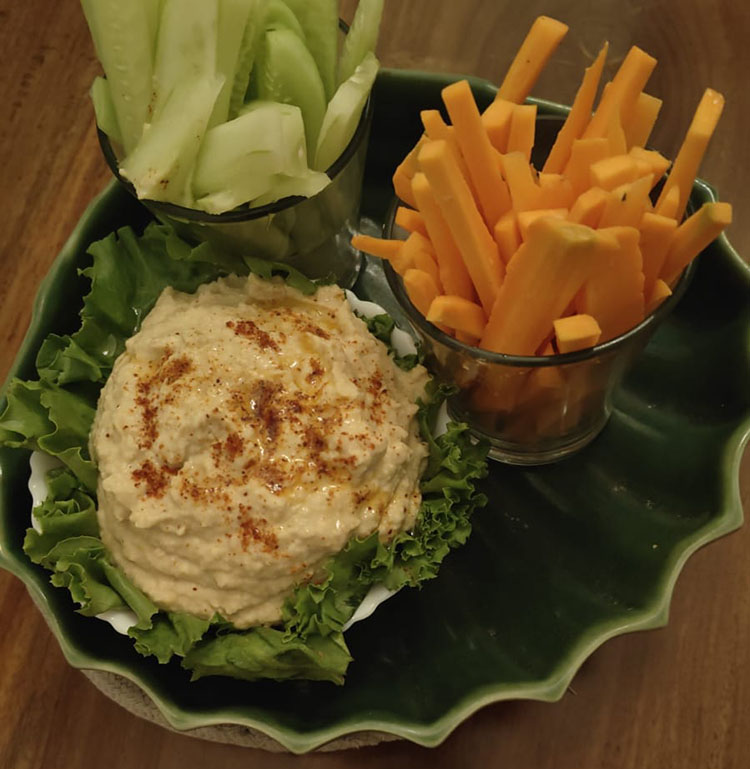 Hummus Salad