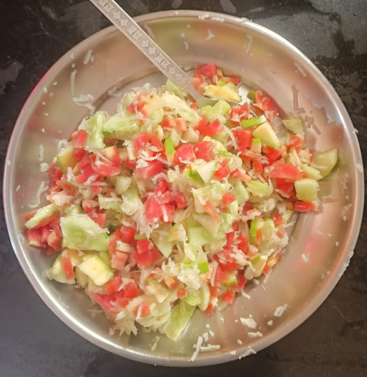 Radish Mango Salad 