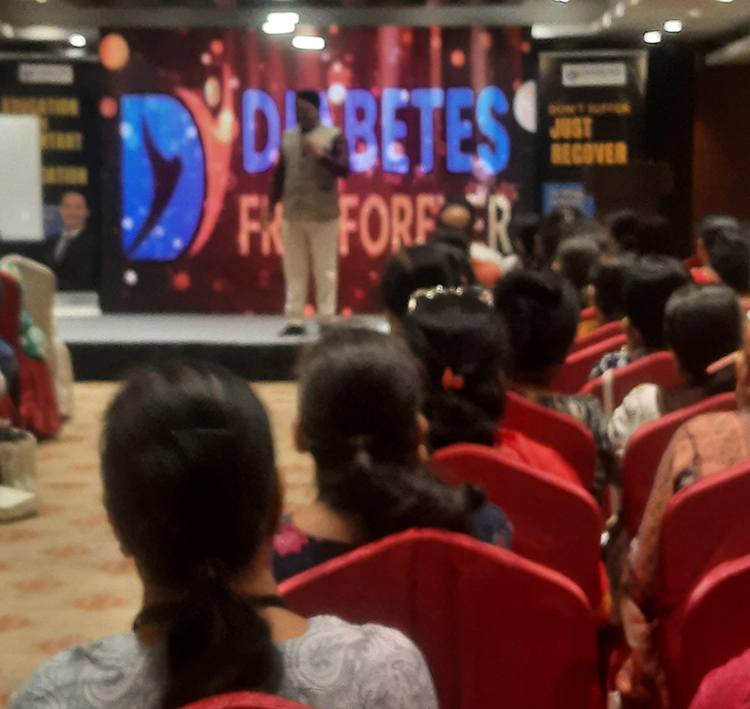 Shri Makarand Tillu, Laughter Coach